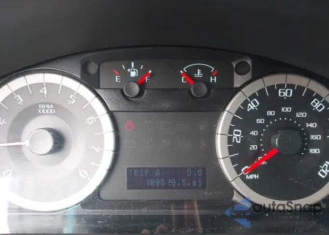 2010 Ford Escape Xlt z USA, uszkodzony, nr VIN 1FMCU0D74AKB65835